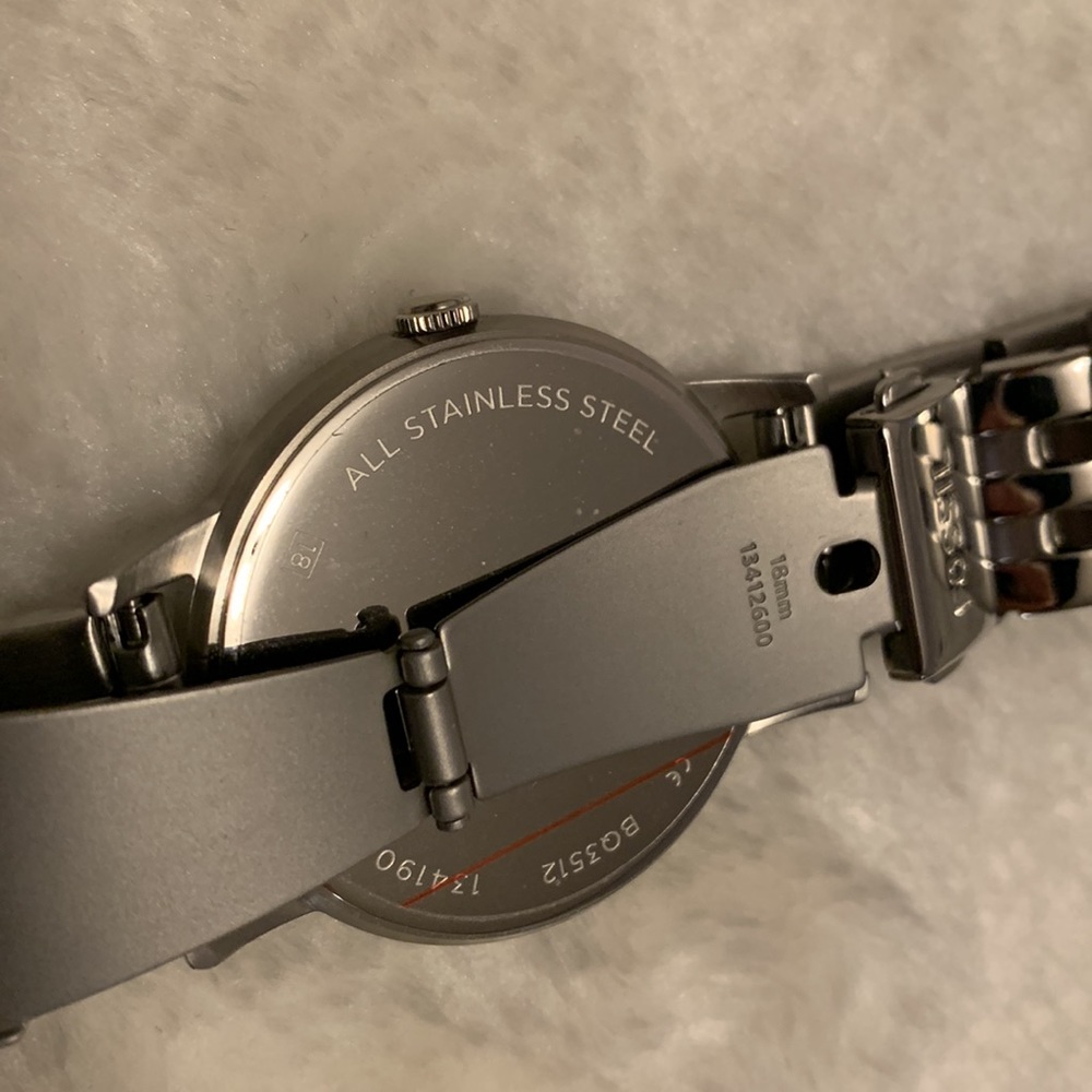 NEW FOSSIL WATCH - Picture 6 of 7